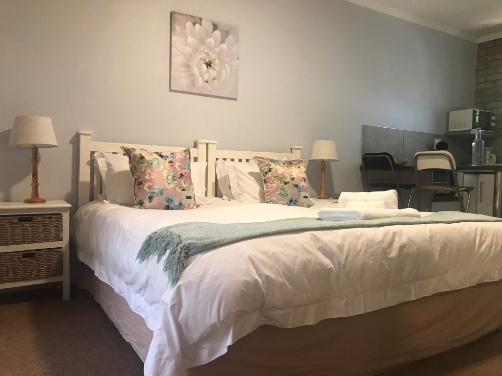 Highlands Lodge Guesthouse, Durbanville, Western Cape, Accommodation