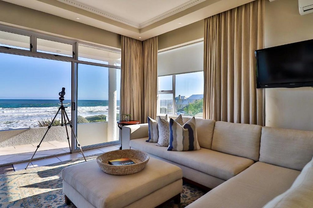 Hermanus Beachfront Lodge Exclusive Accommodation On Vo lklip Beach Hermanus Beachfront Lodge Exclusive Accommodation On Vo lklip Beach