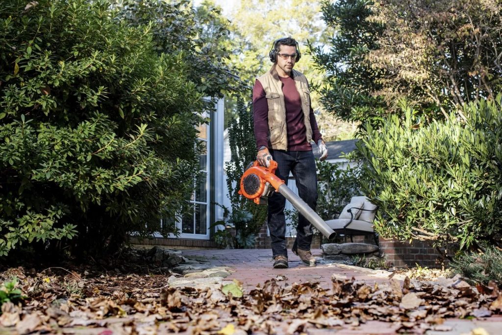 A Well-Maintained Autumn Garden Could Be the Secret to Selling Your Home