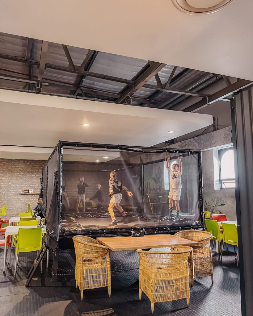 Family-friendly restaurant with play area in Port Elizabeth